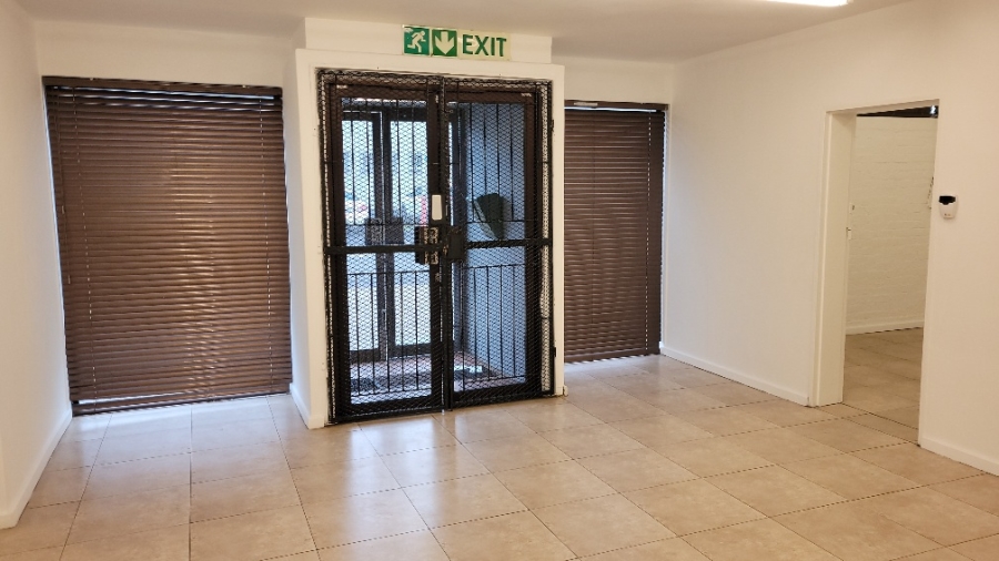 To Let commercial Property for Rent in Paarden Eiland Western Cape